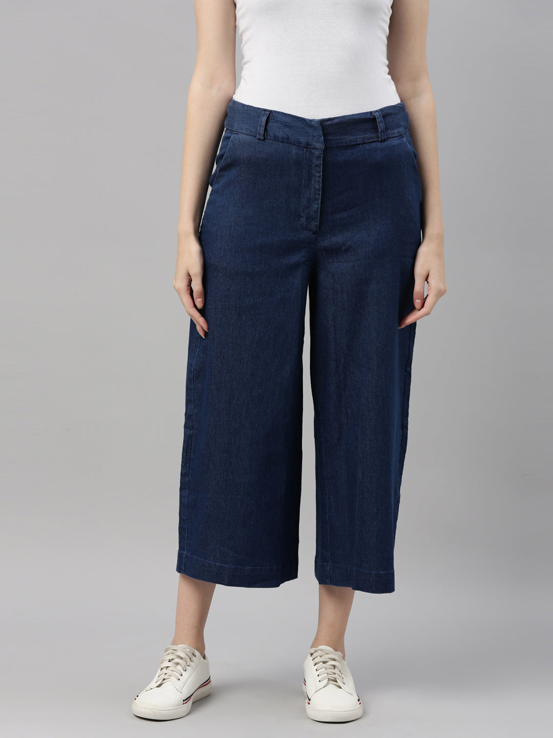 Women Solid Blue Denim Linen Mid Rise Culottes