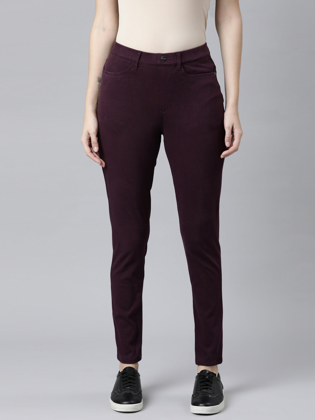 Women Solid Dark Wine Super Stretch Jeggings