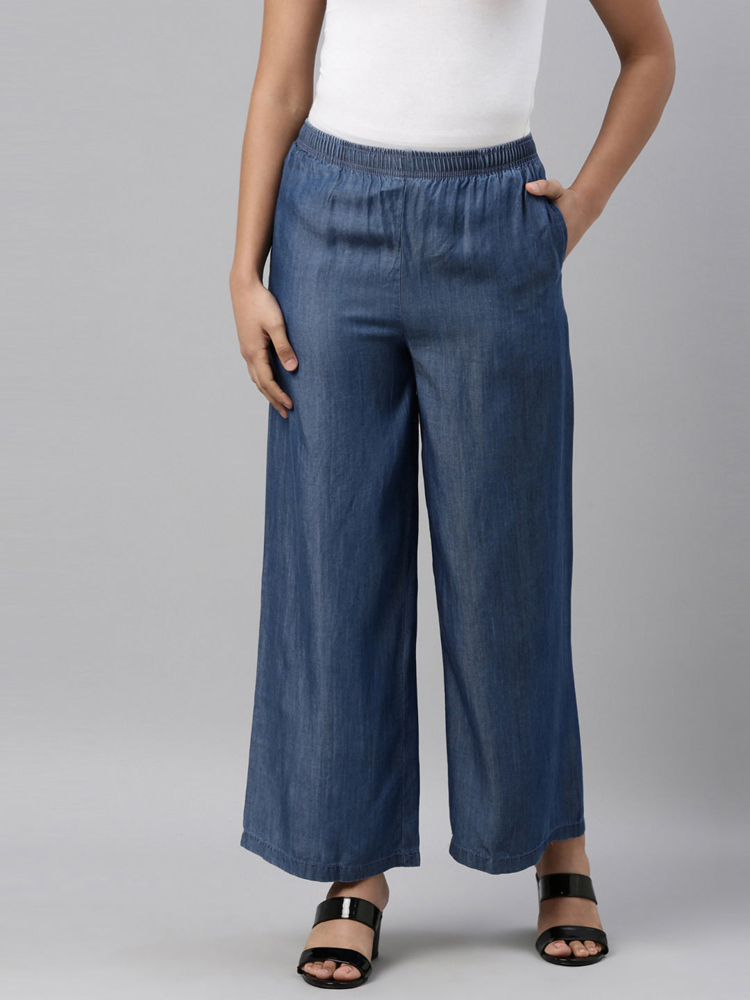 Women Solid Blue Denim Wide Leg Pants