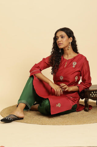 Red Chanderi Straight Kurta With Dori Embroidery