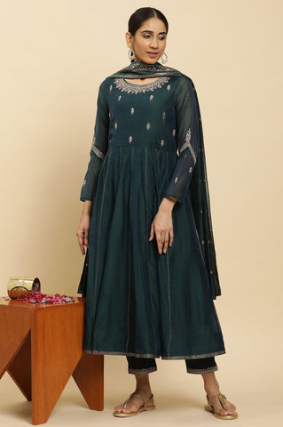 Green Flared Embroidered Kurta, Pants And Dupatta Set