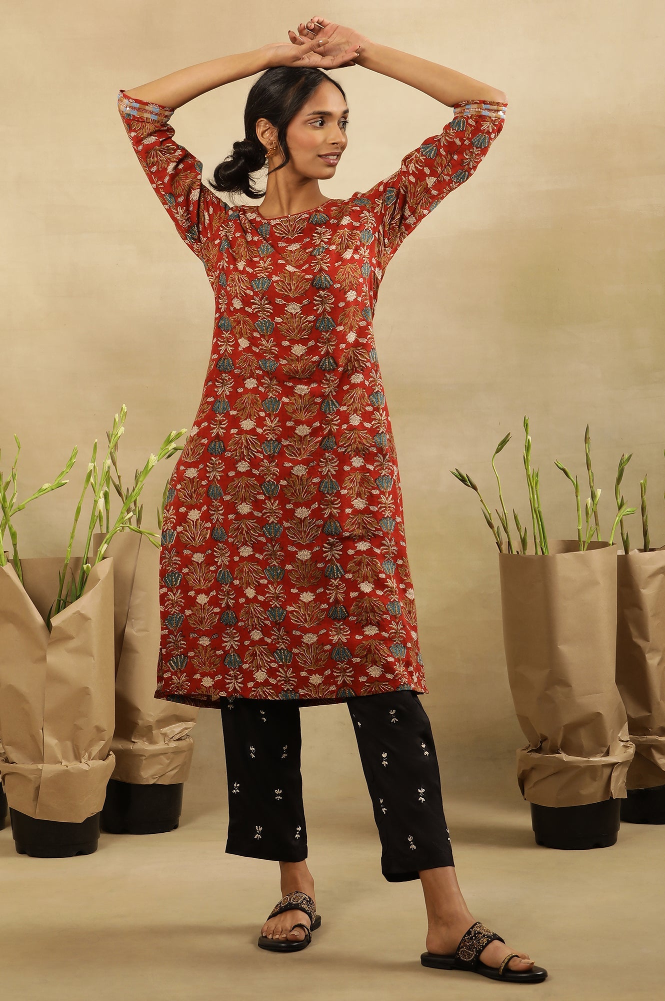 Red Block Printed Round Neck Kurta In Cotton Slub