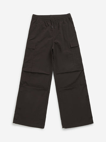 Y&F Kids Brown Cargo-Style Mid-Rise Trousers