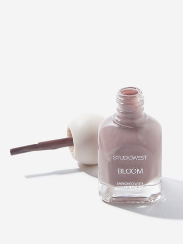 Studiowest Bloom Creme Nude- 15 Chestnut Nail Colour - 9 ML