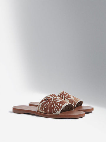 LUNA BLU Tan Leaf Design Knitted Slides