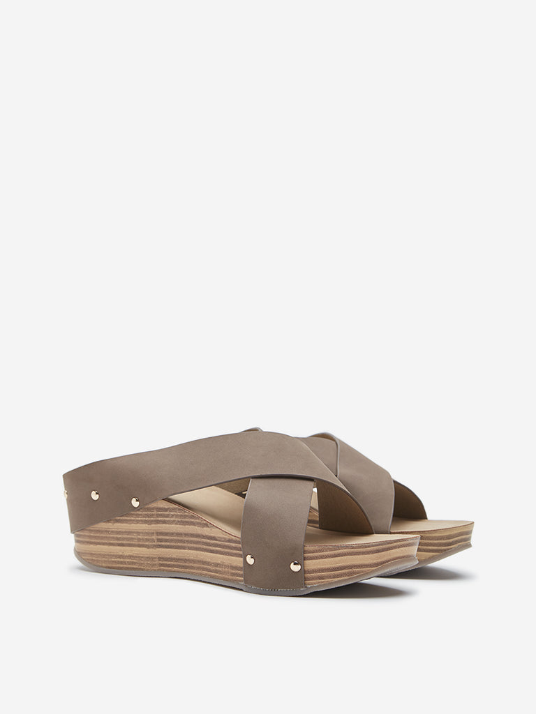 LUNA BLU Brown Criss-Cross Strap Wedge Heel Sandals