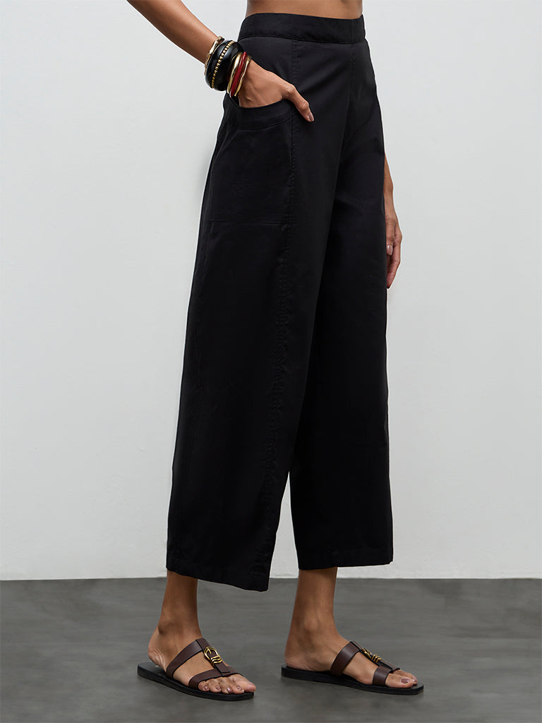 Utsa Black Solid Cotton Pants