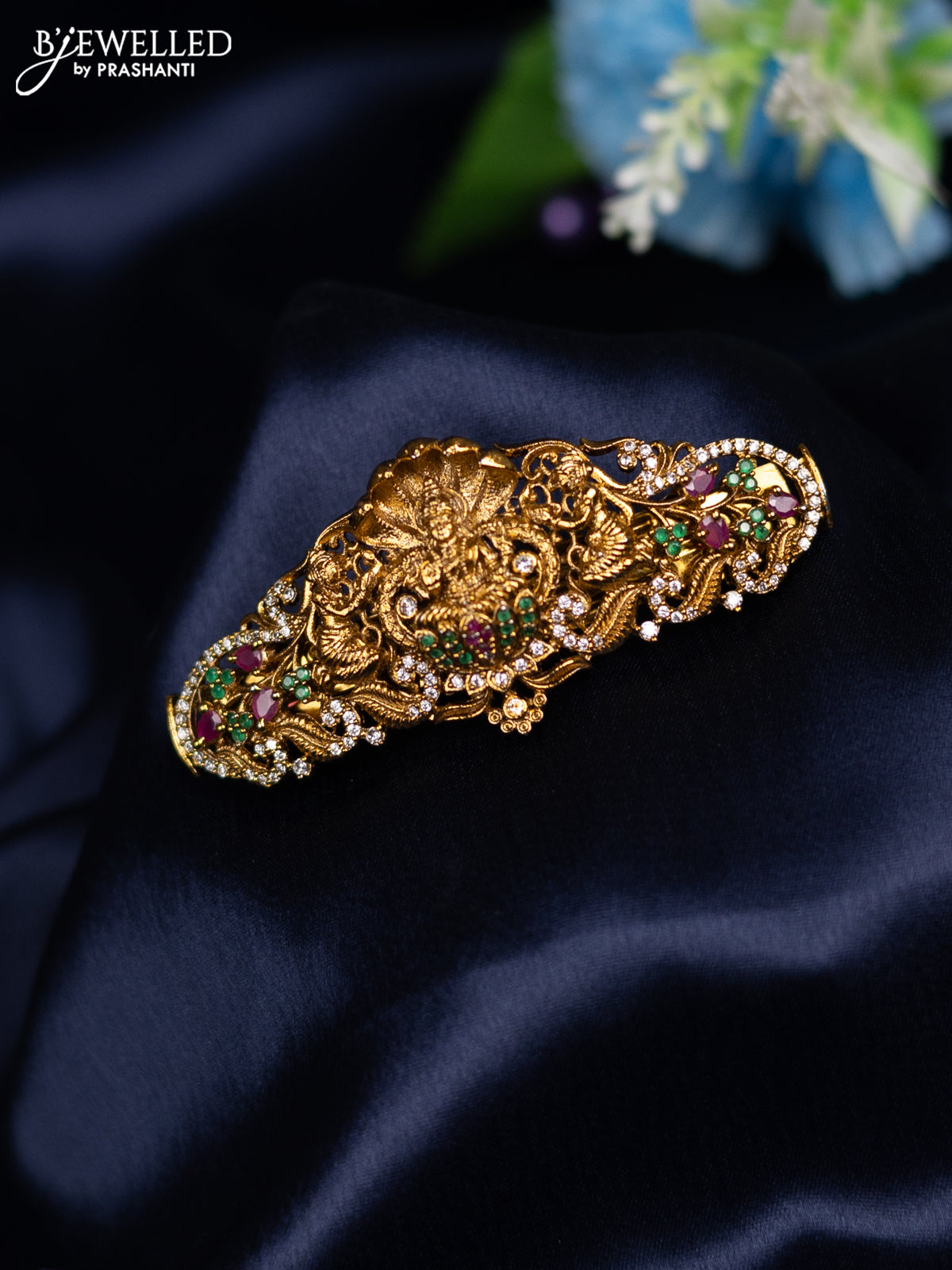 Antique hair clip medium size lakshmi design with kemp & cz stones