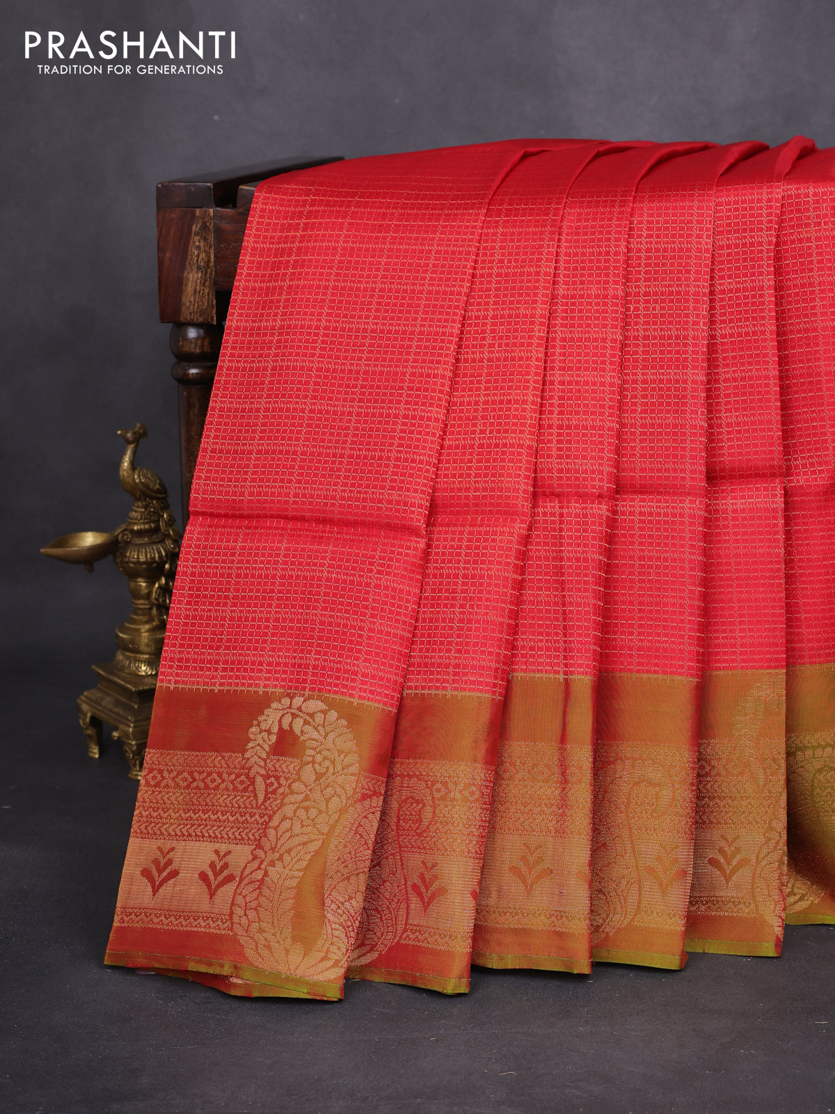 Kanchipuram soft silk saree red and dual shade of greenish red with allover zari woven brocdae weaves and long zari woven border