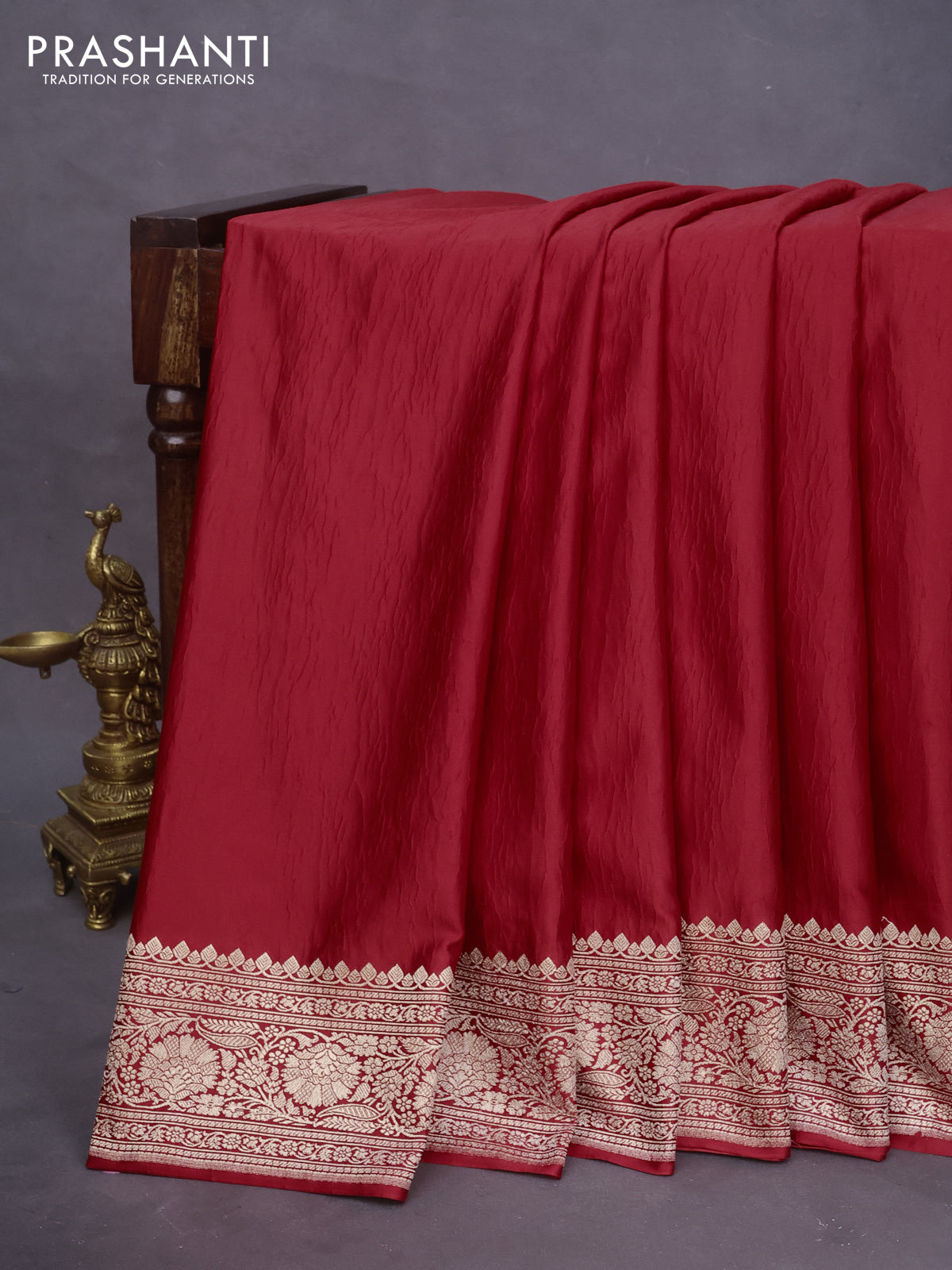 Banarasi crush crepe saree red with plain body and zari woven border