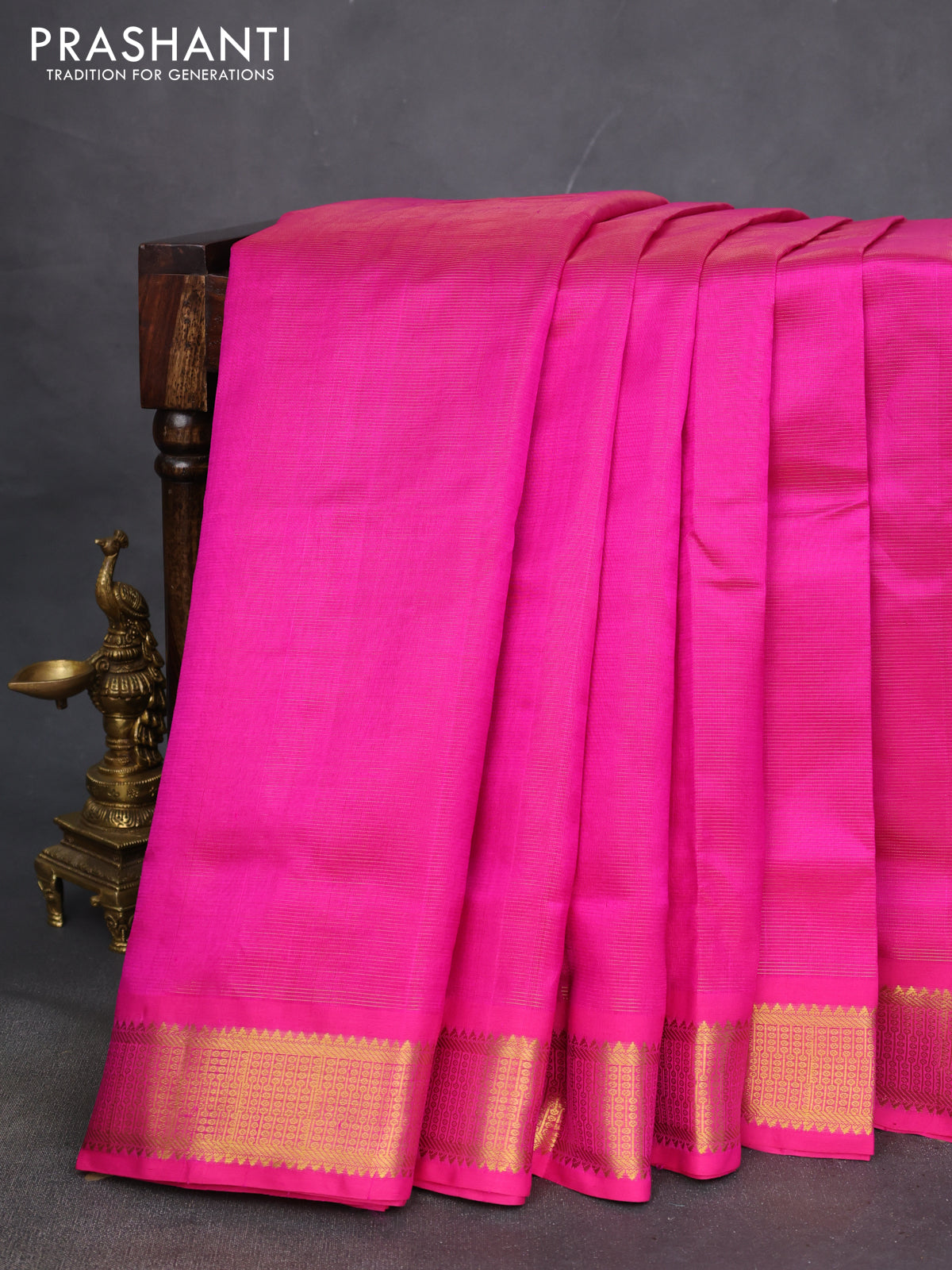 10 yards silk cotton saree pink with allover vairaosi pattern and zari woven border
