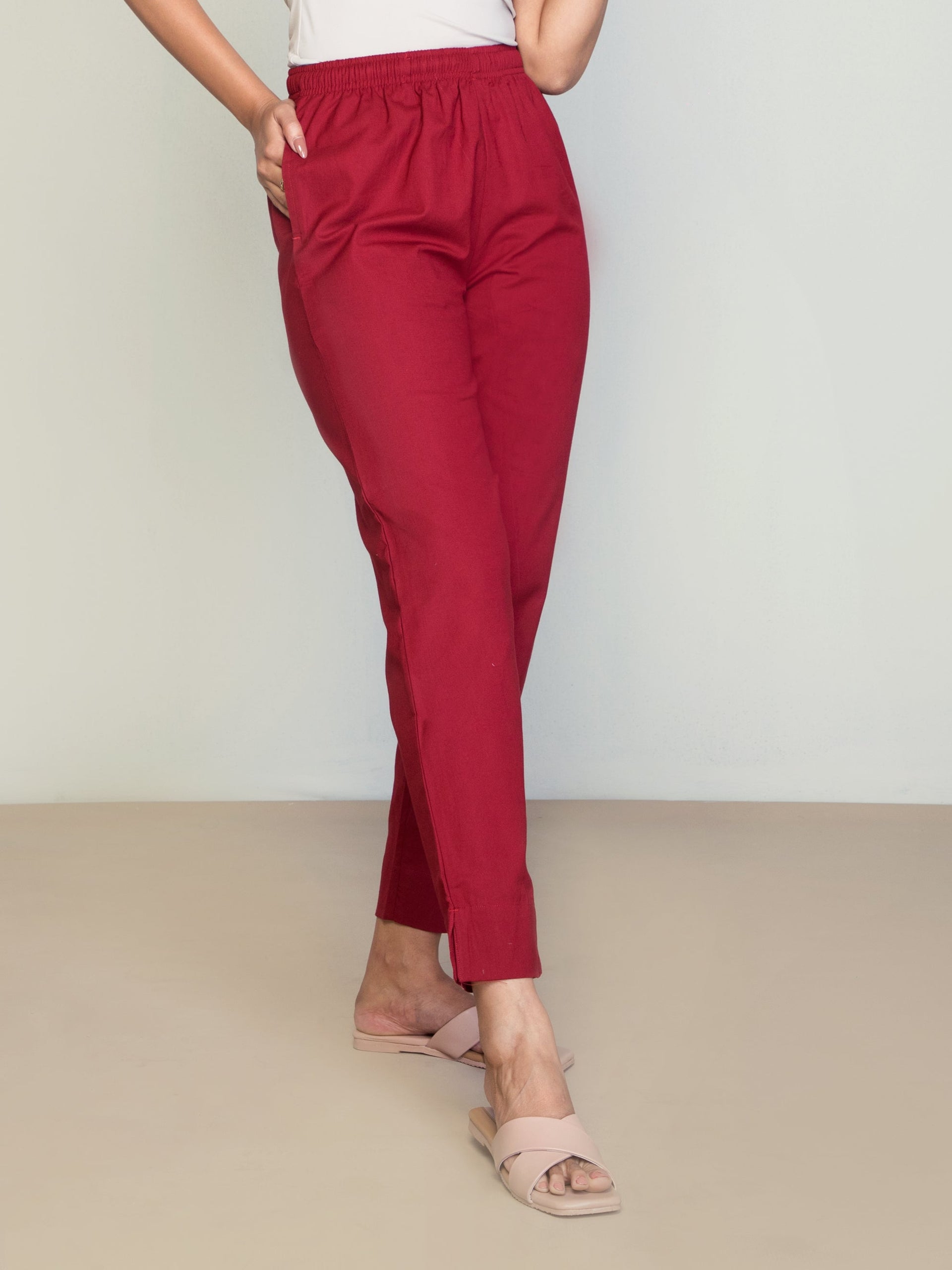 Women Solid Maroon Cotton Pencil Pant