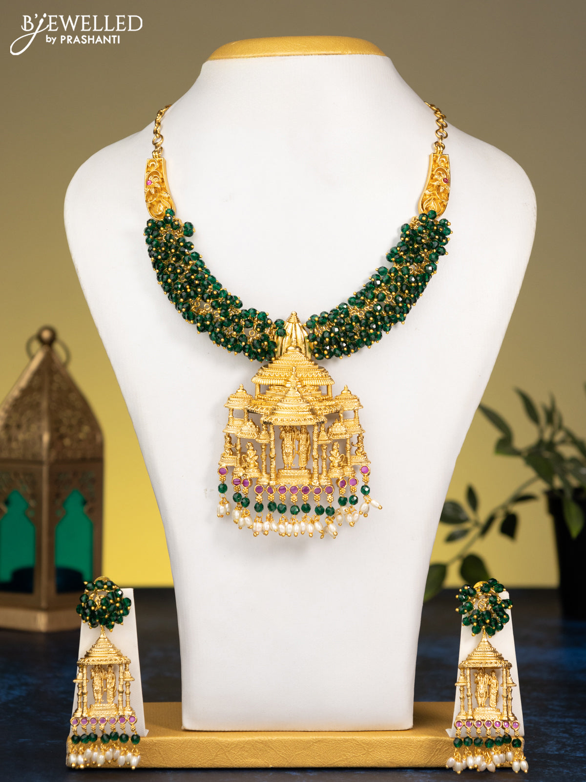 Antique guttapusalu necklace ruby stones with ram darbar pendant and green beads hanging