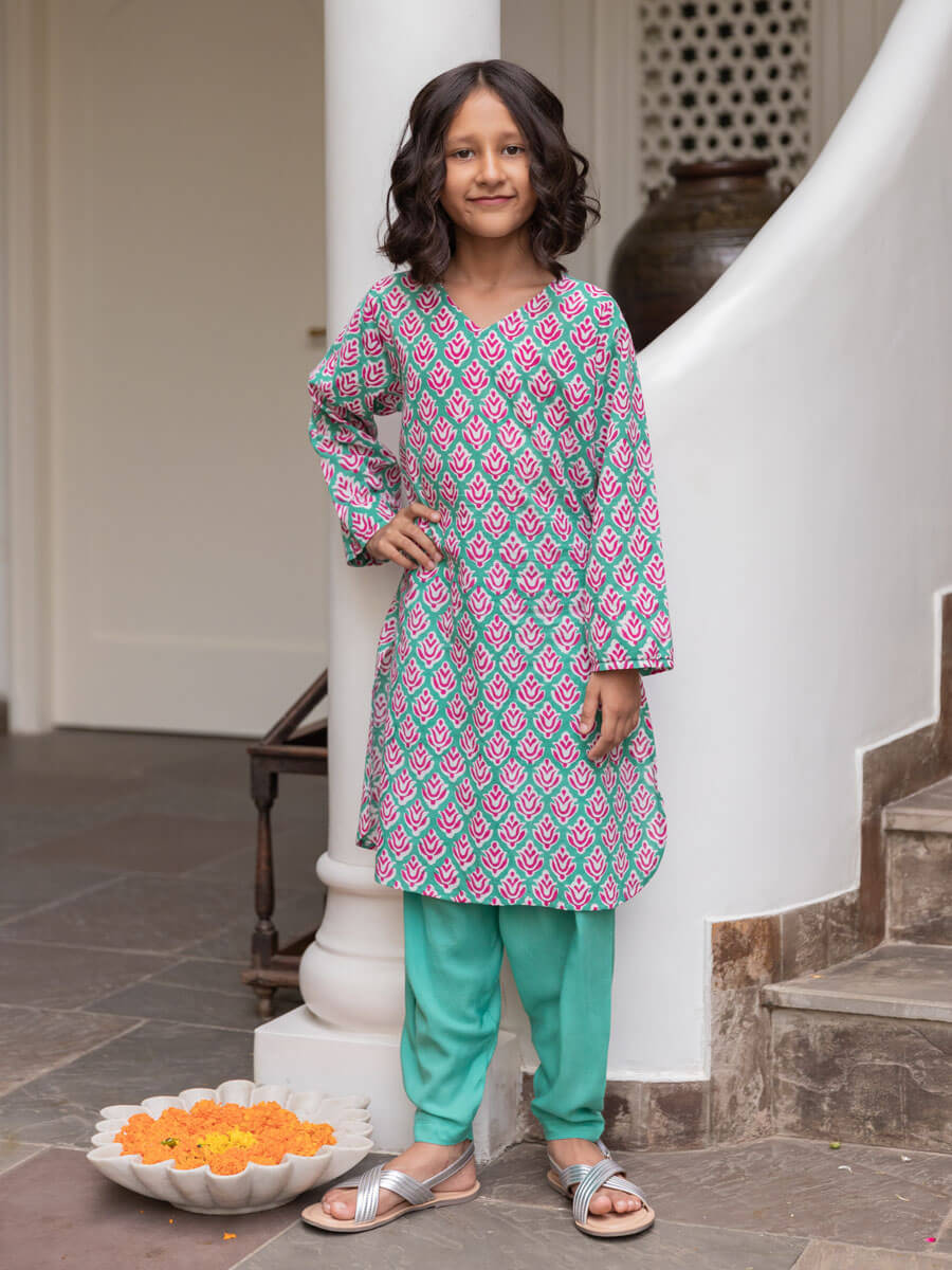 Zeba Cotton Kurta Set of 2