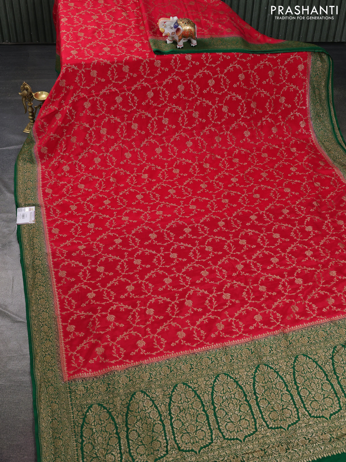 Banarasi crepe saree red and green with allover thread & zari weaves and woven border