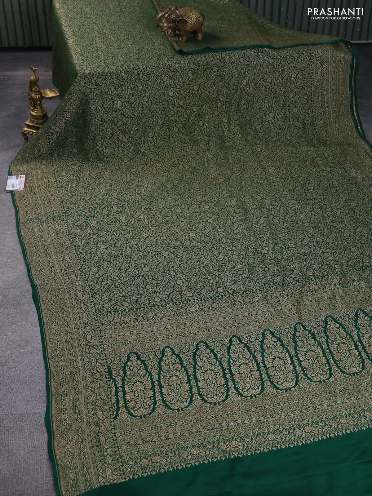 Banarasi crepe saree green with allover thread & zari weaves and woven border