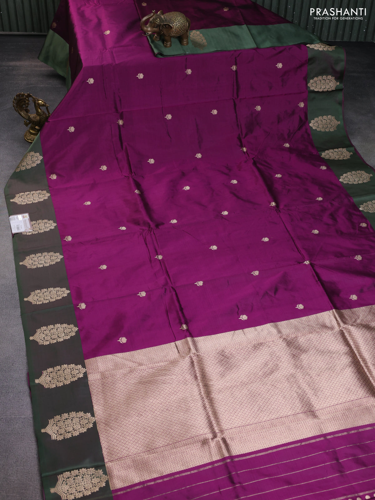 Banarasi katan silk saree dark magenta pink and dual shade of green with zari woven floral buttas and zari woven butta border