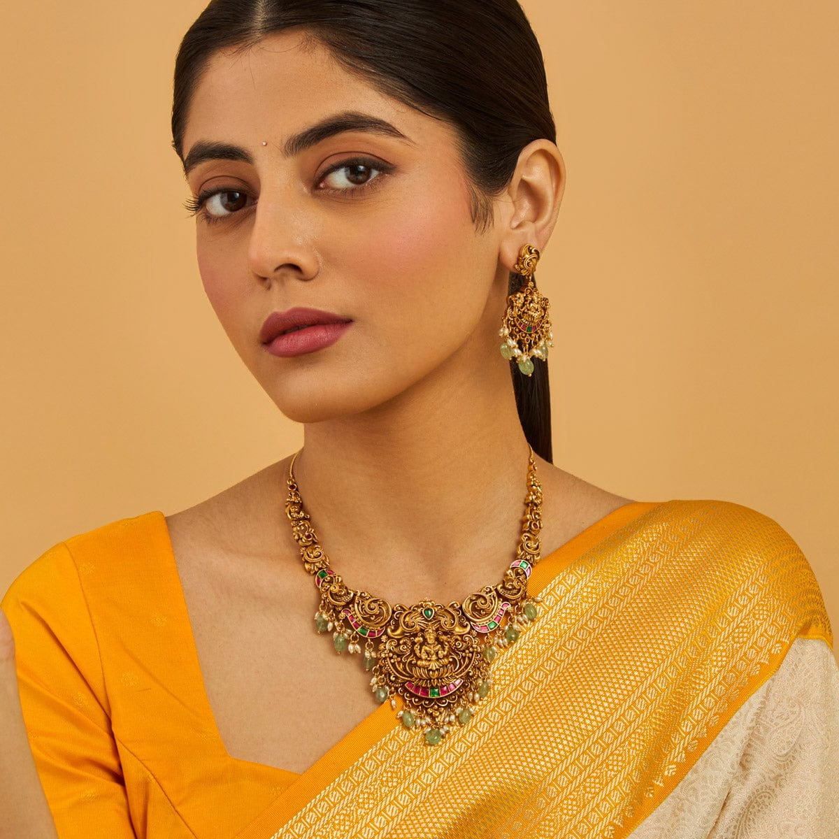 Antique Necklace 178125