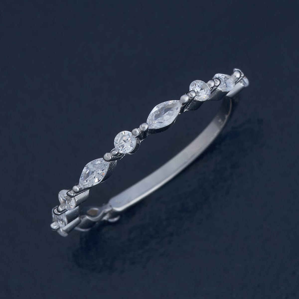 92.5 Silver Finger Ring 180943