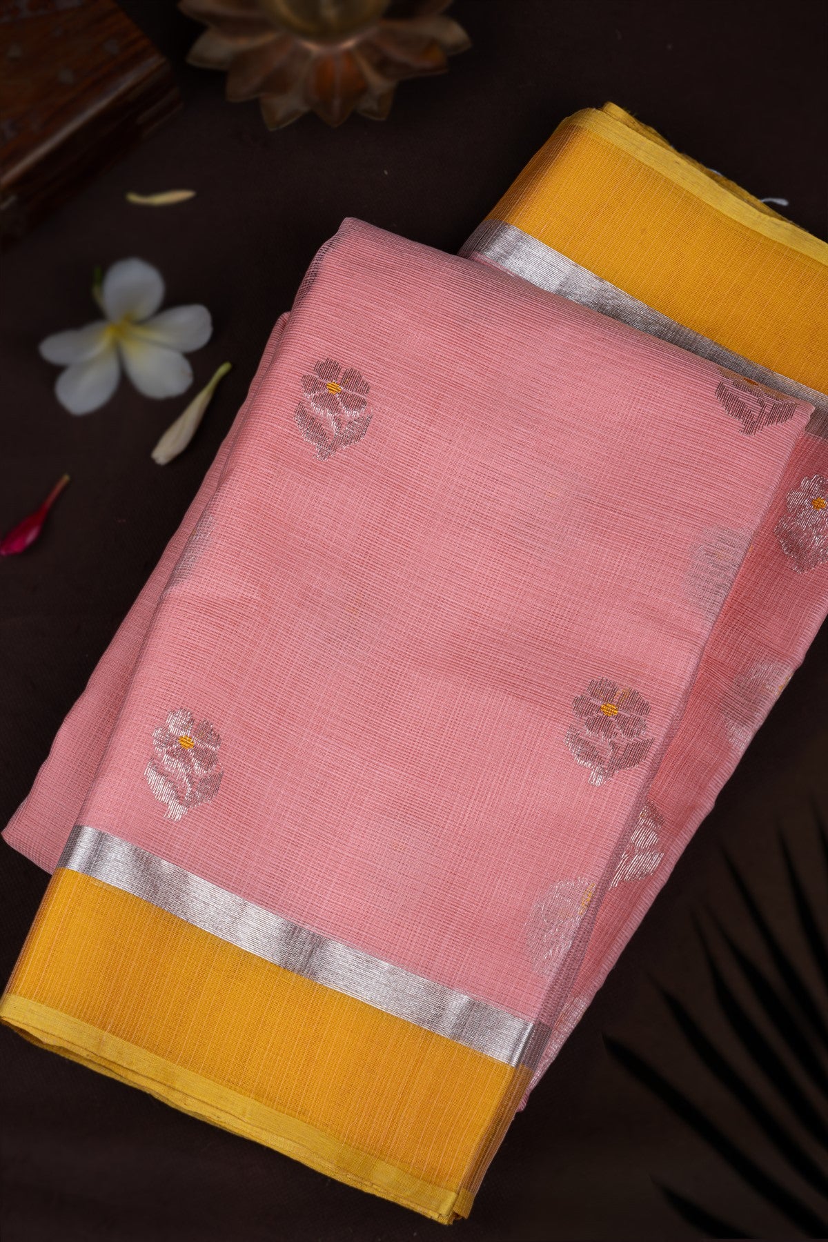 Zari Kota Cotton Floral Buttis Peach Saree