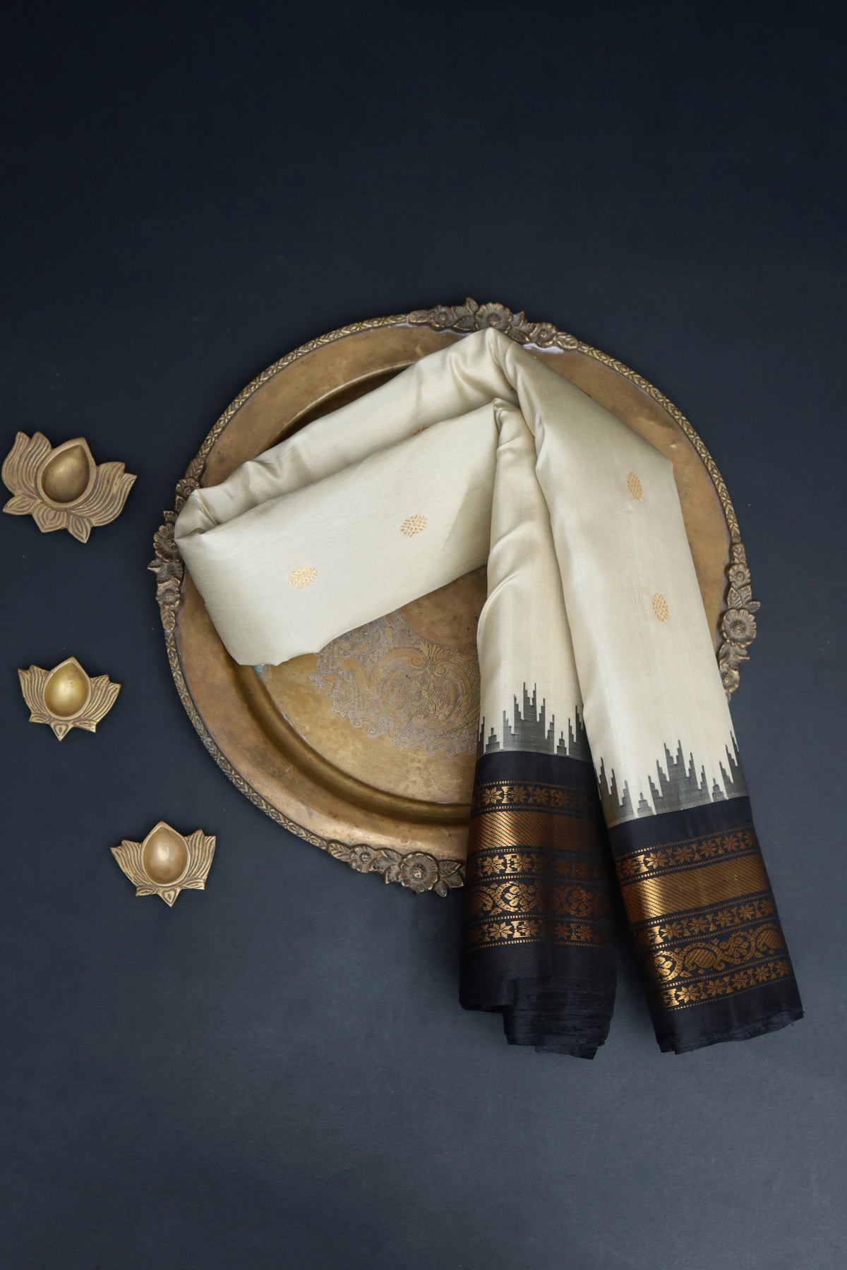 Gadwal Silk Cream Saree